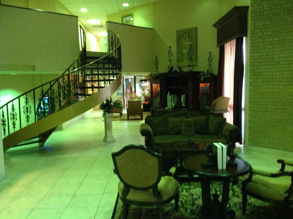 Wyndham Garden Amarillo Hotel Exterior photo